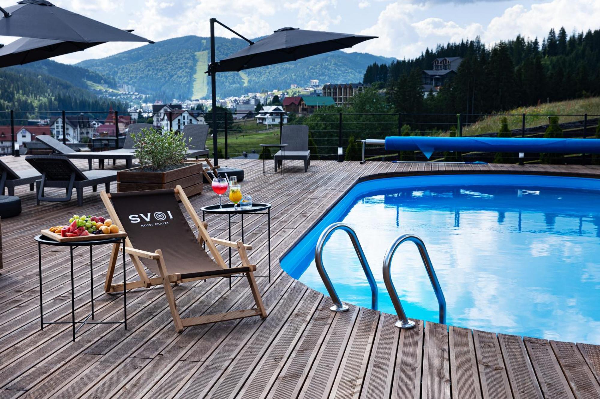 Svoi Hotel Palyanytsya Eksteriør billede